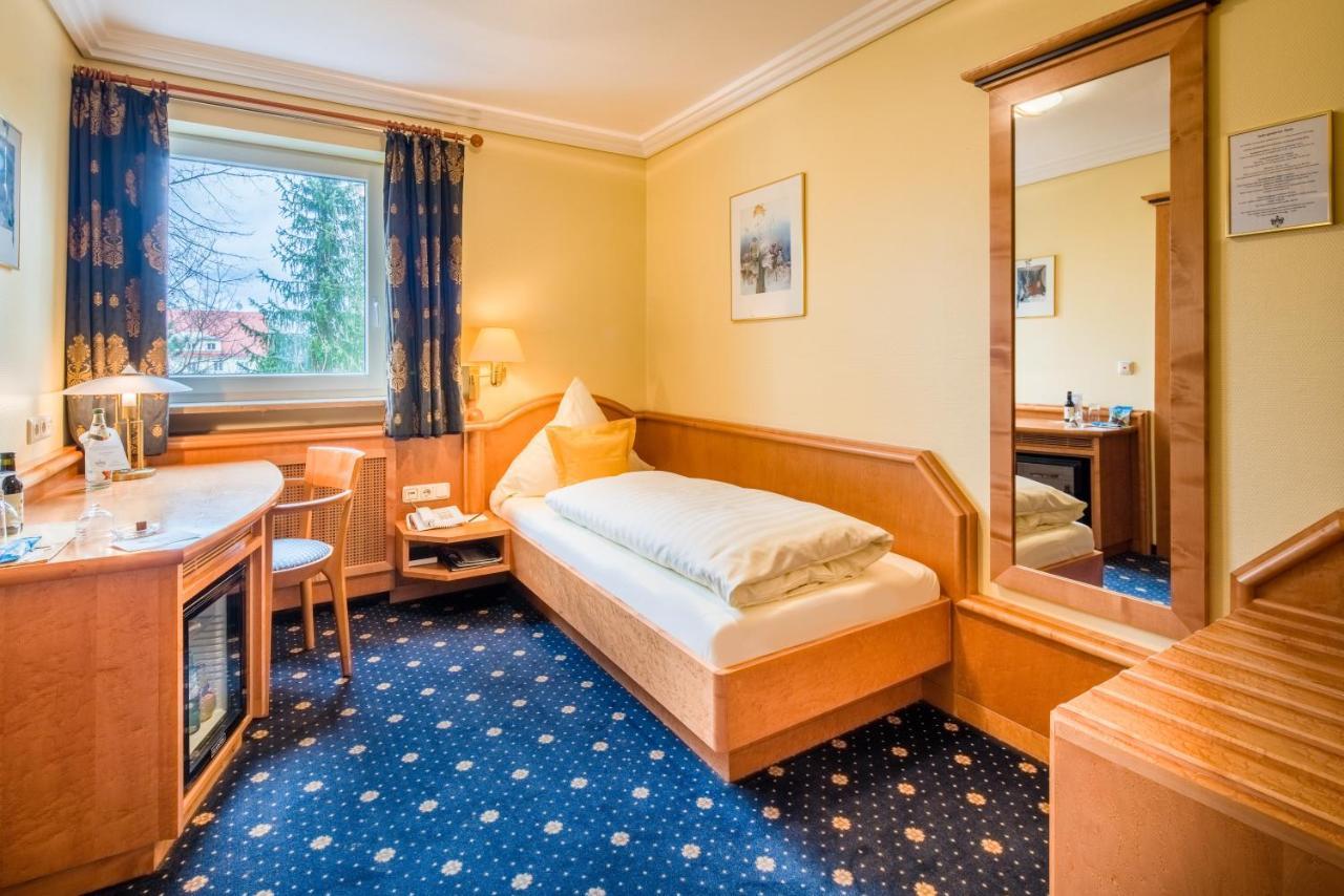 Hotel Asemann Planegg Esterno foto